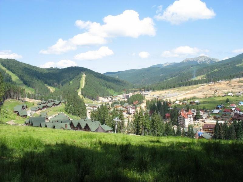 100 Metriv Vid Vytyagu Hotel Bukovel Room photo